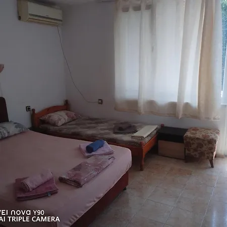 Maison d'hôtes къща здравец - с осигурено паркомясто Primorsko