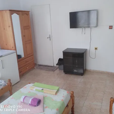 къща здравец - с осигурено паркомясто Penzion