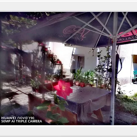 Maison d'hôtes къща здравец - с осигурено паркомясто