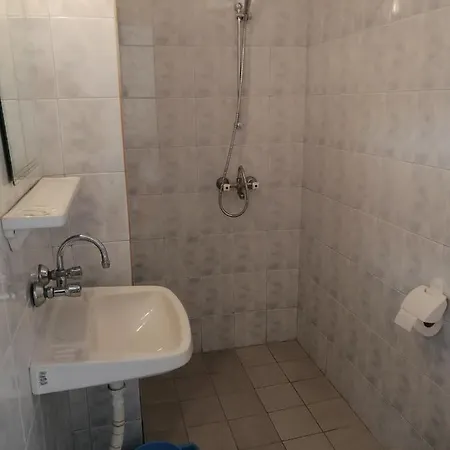 къща здравец - с осигурено паркомясто Maison d'hôtes Primorsko