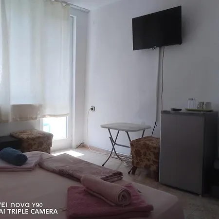 къща здравец - с осигурено паркомясто 3* Πριμόρσκο