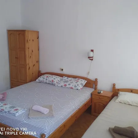 къща здравец - с осигурено паркомясто 3* פרימורסקו