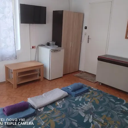 къща здравец - с осигурено паркомясто Maison d'hôtes *