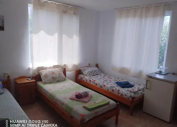 къща здравец - с осигурено паркомясто 3* Приморско