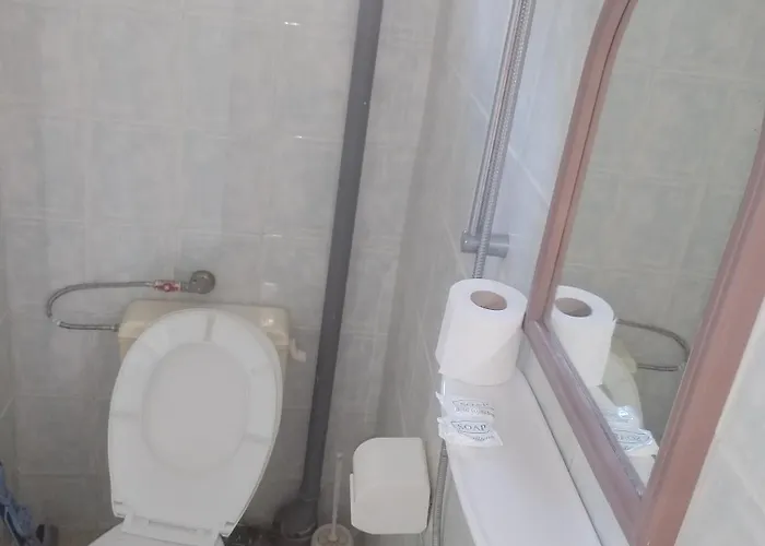 Къща за гости къща здравец - с осигурено паркомясто 3*