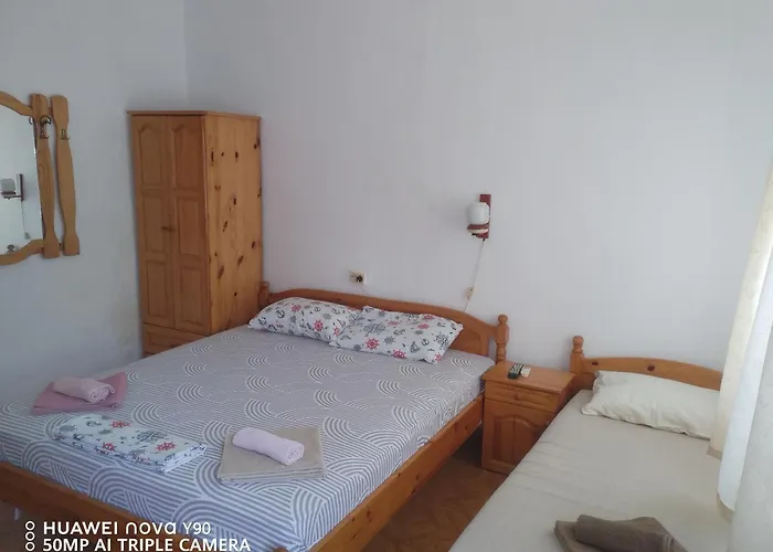 къща здравец - с осигурено паркомясто 3* Приморско